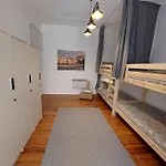 Проживання в сім'ї Estrela Charming 2 By Host-point *