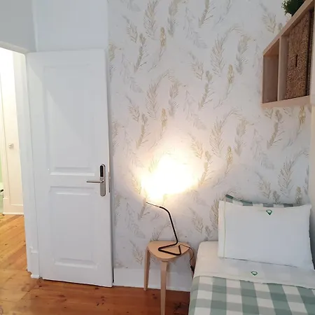 Estrela Charming 2 By Host-point *