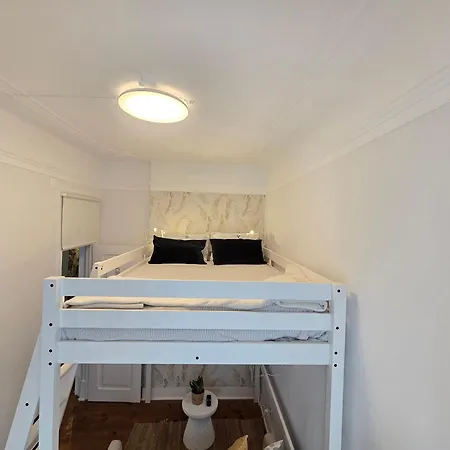 Проживання в сім'ї Estrela Charming 2 By Host-point